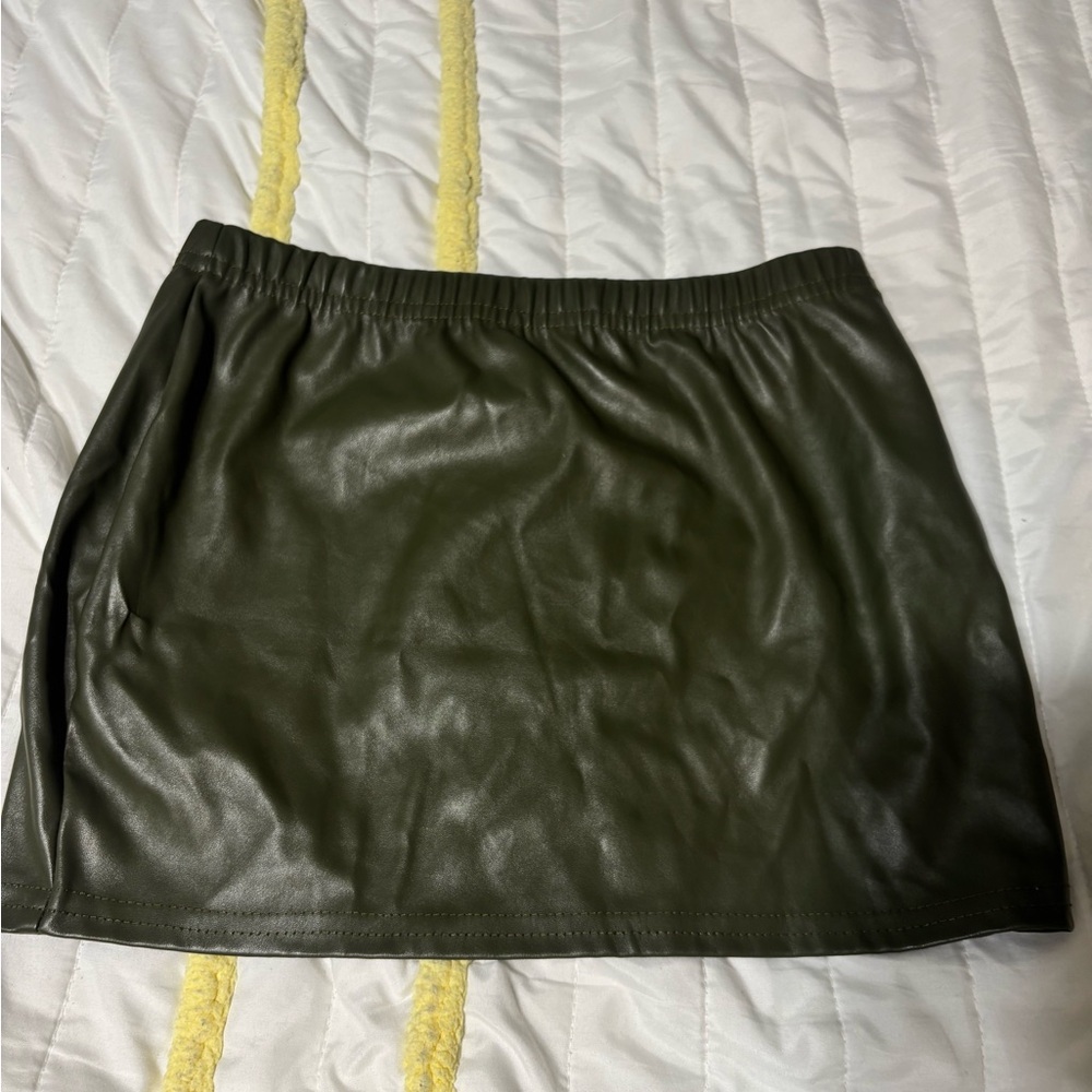 PrettyLittleThing Olive Green Faux Leather Mini Skirt